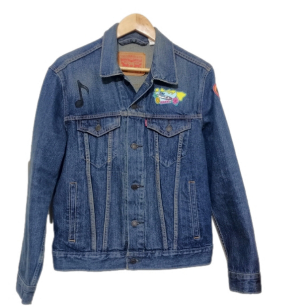 LEVI'S Vintage Fit Trucker Jacket Dark Wash with Harry Potter Patch  Siz…